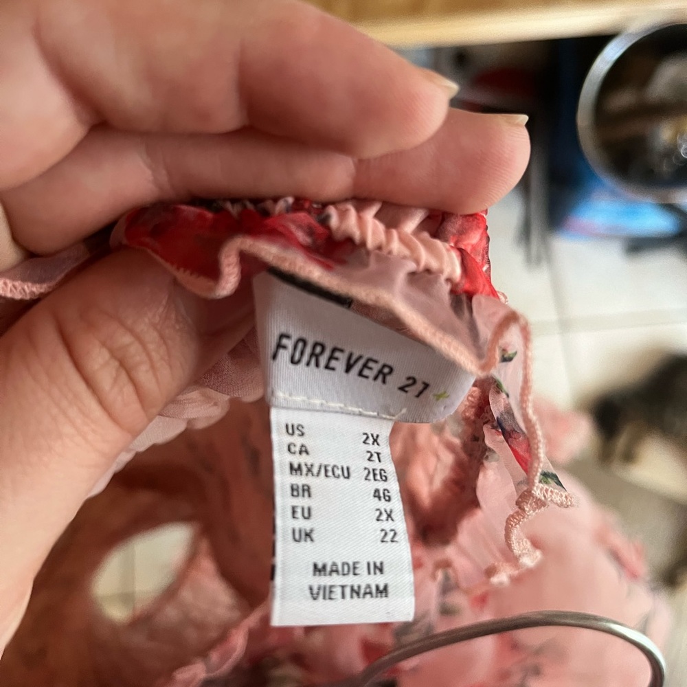 Forever 21 | sheer pink floral top 2XL - Picture 2 of 3